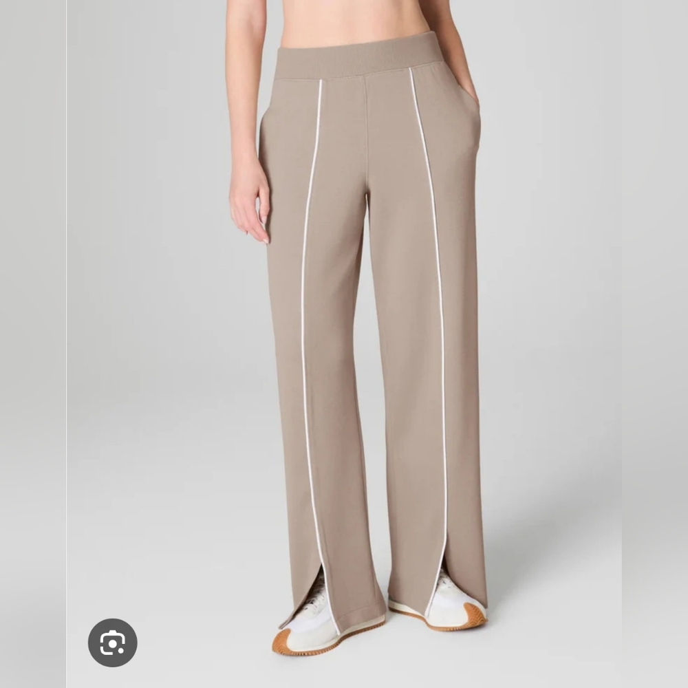 SPANX AirEssentials Pique Straight Leg Pant